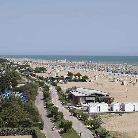 Venere - Appartamenti Бибионе Экстерьер фото